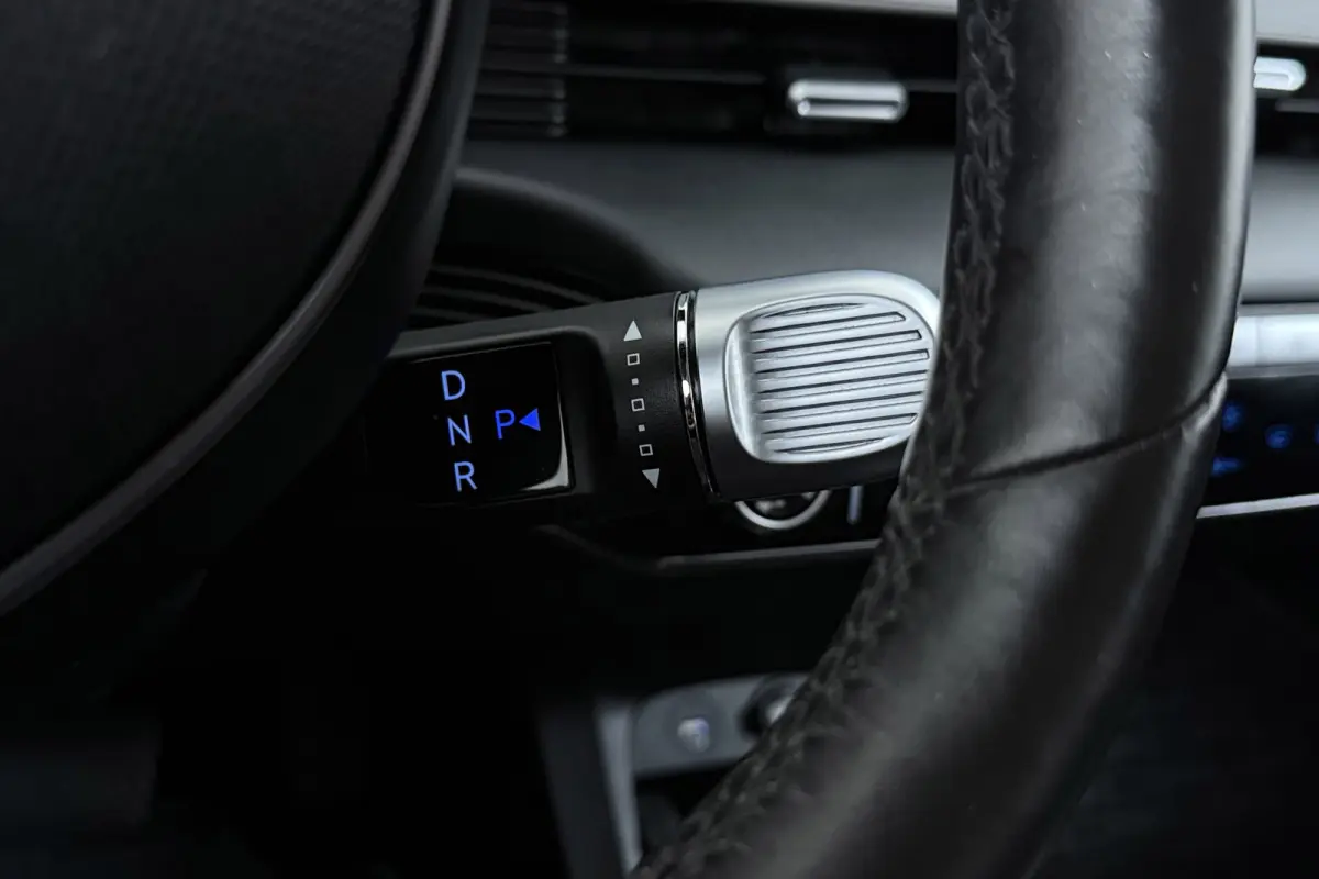 Style 58 kWh | Trekhaak | 96.5% SOH | Camera | CarPlay | Stuur-/Stoelverwarming | Climate Control |