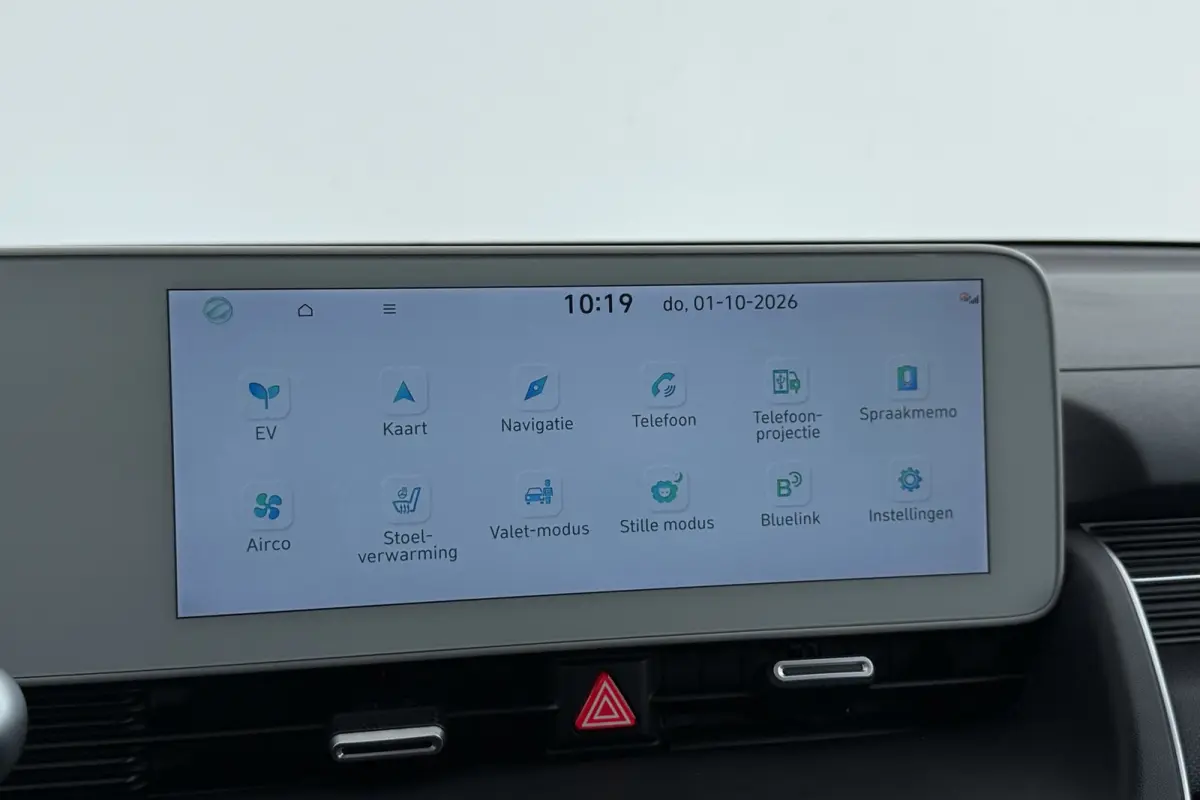 Style 58 kWh | Trekhaak | 96.5% SOH | Camera | CarPlay | Stuur-/Stoelverwarming | Climate Control |