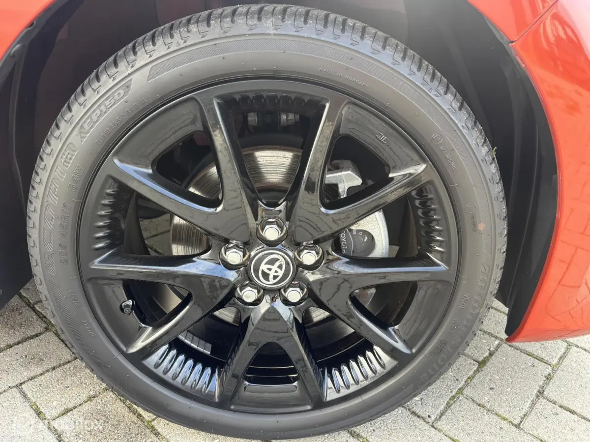 1.5 Hybrid Executive
