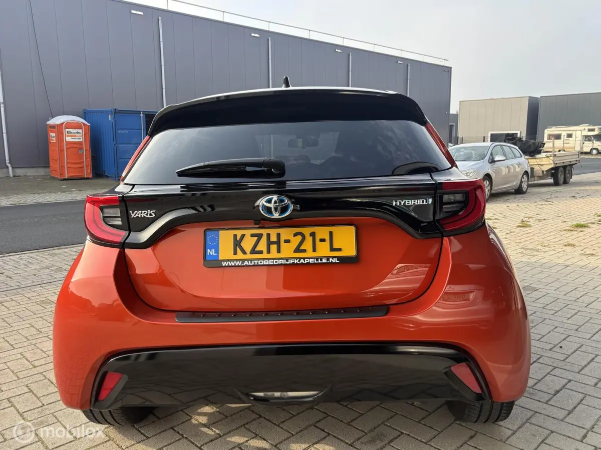 1.5 Hybrid Executive