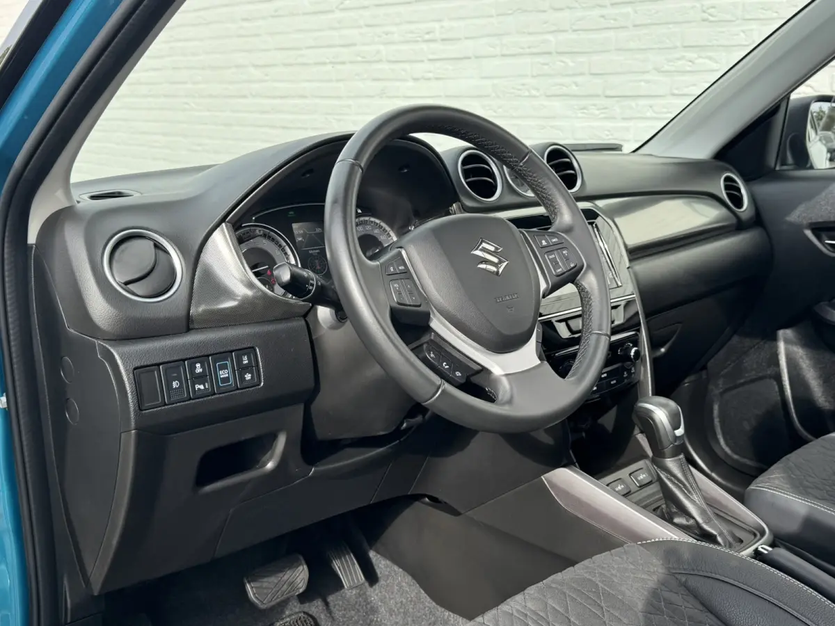 1.5 Hybrid Style Rhino Edition Automaat Pano Camera Adaptive Cruise Stoelverw