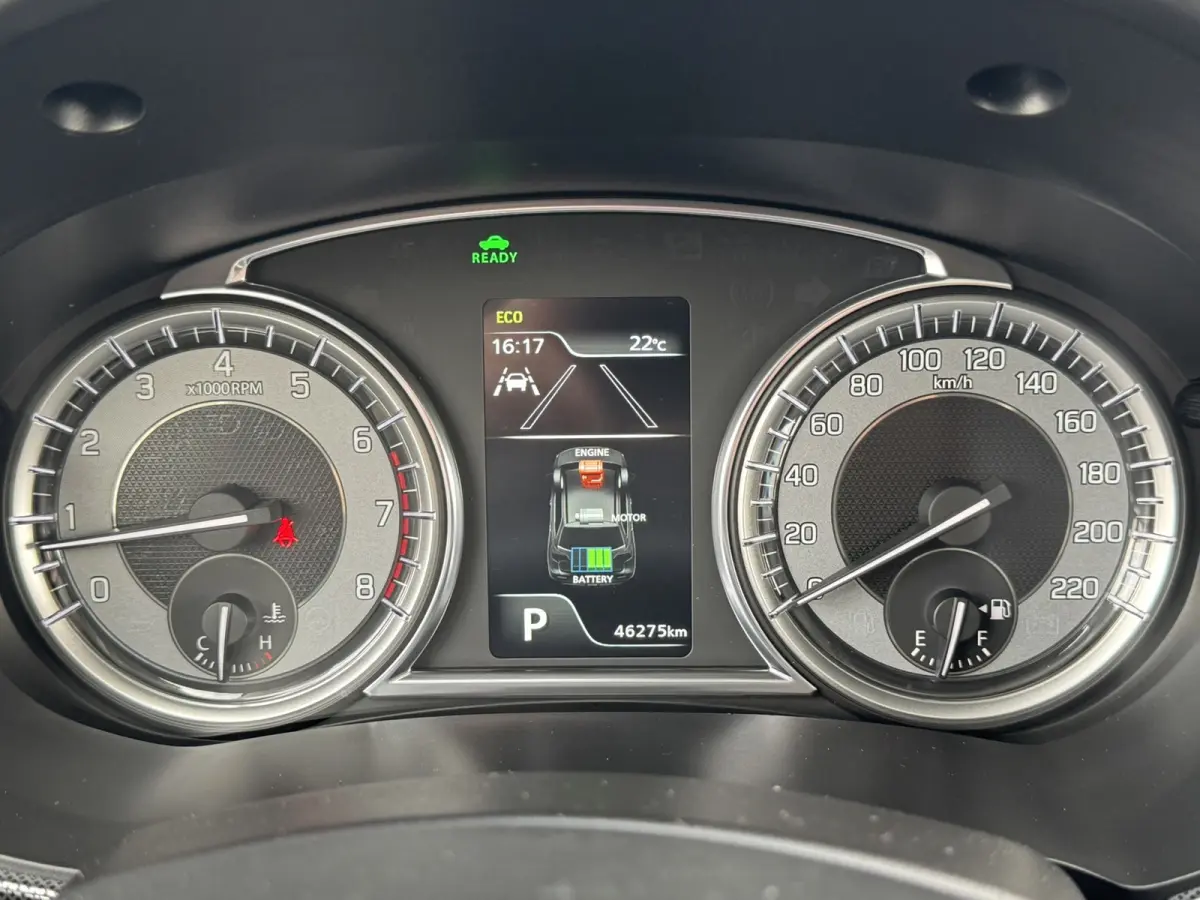 1.5 Hybrid Style Rhino Edition Automaat Pano Camera Adaptive Cruise Stoelverw