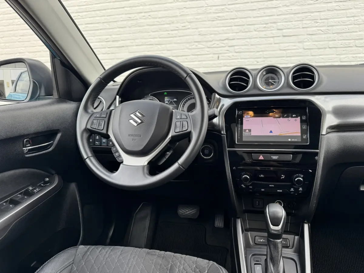 1.5 Hybrid Style Rhino Edition Automaat Pano Camera Adaptive Cruise Stoelverw