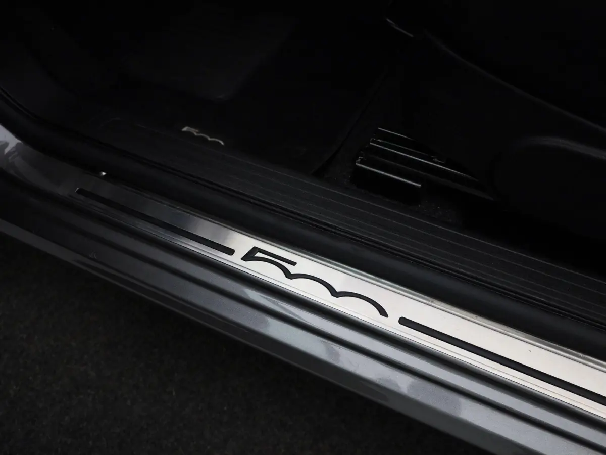 1.0 Hybrid Dolcevita | Panoramadak | Climate control | Apple Carplay/Android Auto | LMV  16" |