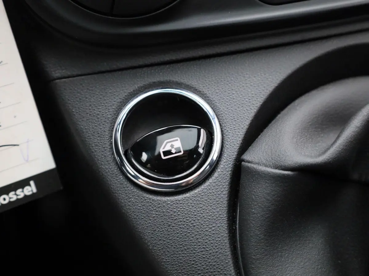 1.0 Hybrid Dolcevita | Panoramadak | Climate control | Apple Carplay/Android Auto | LMV  16" |