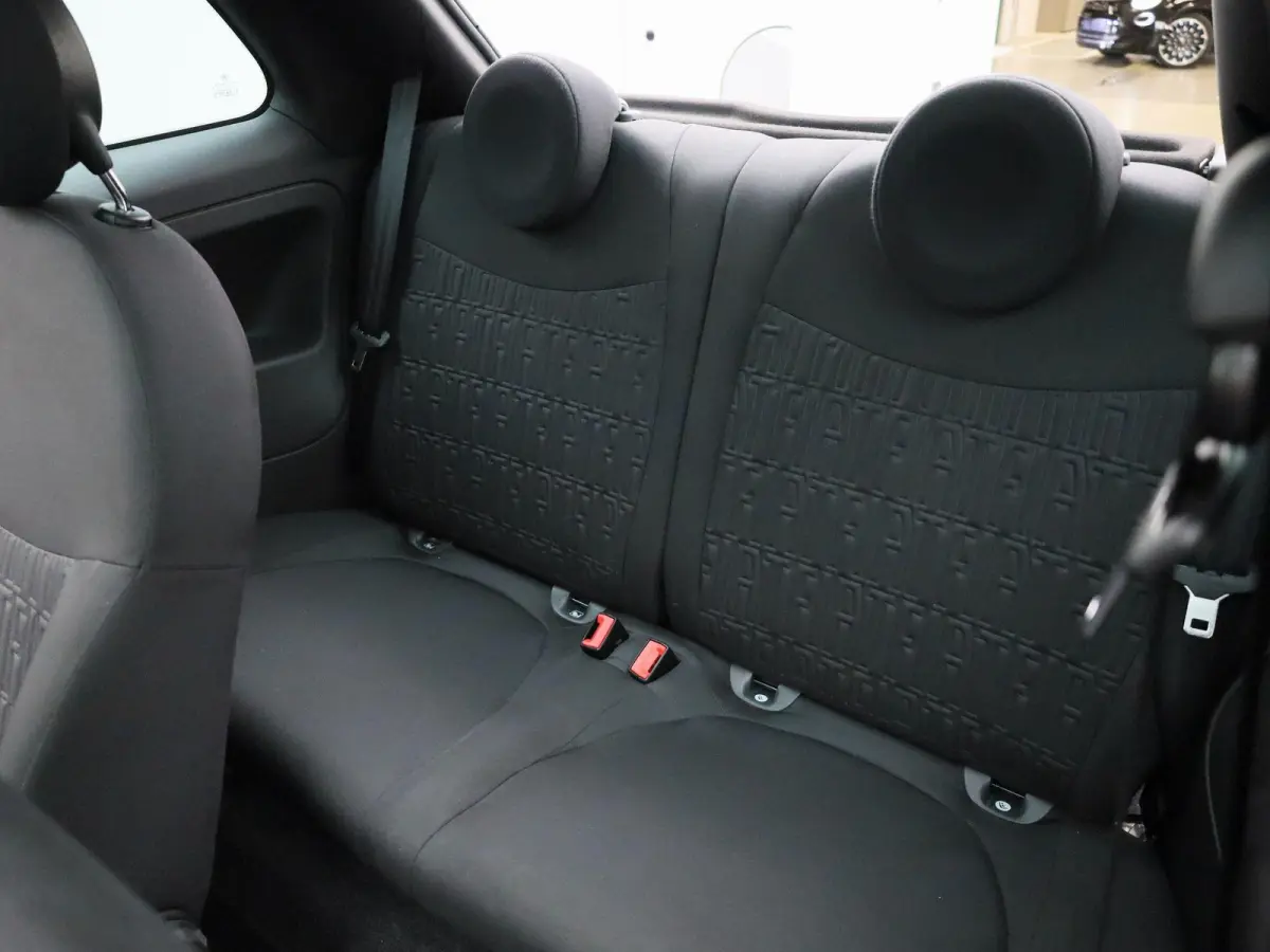 1.0 Hybrid Dolcevita | Panoramadak | Climate control | Apple Carplay/Android Auto | LMV  16" |