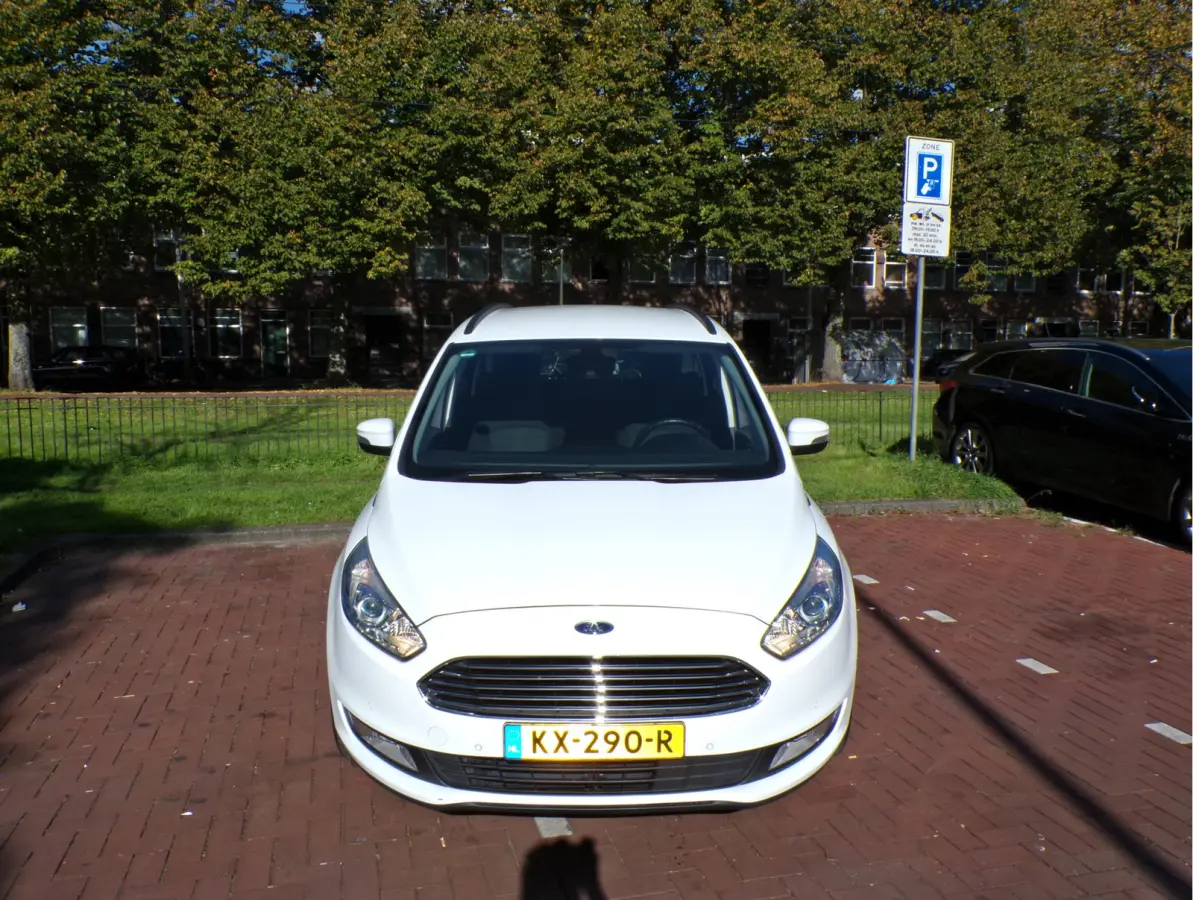 1.5 Titanium 7 PERSOONS..... 1E EIGENAAR,,,CAMERA NAV TEL CRUISECONT.....