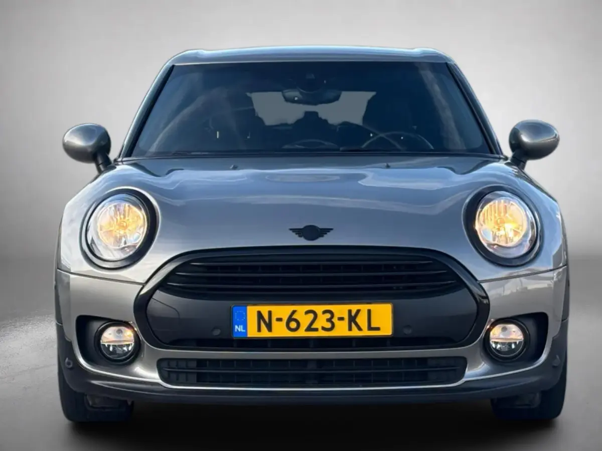 1.5 One Chili 5drs (Goed OnderH, StoelV, Carplay (optioneel), Leder, StoelV, Climate Con, Etc)