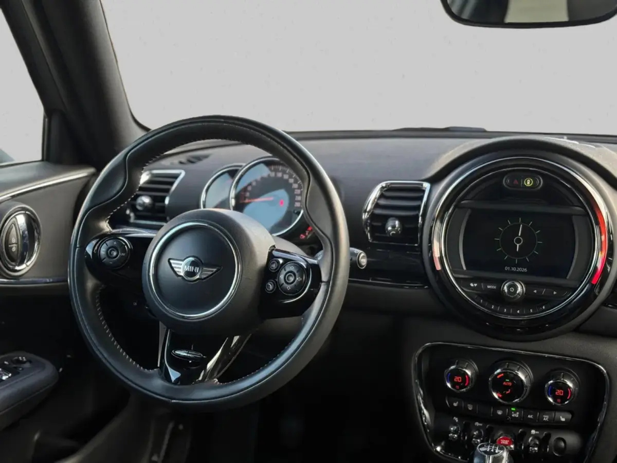 1.5 One Chili 5drs (Goed OnderH, StoelV, Carplay (optioneel), Leder, StoelV, Climate Con, Etc)
