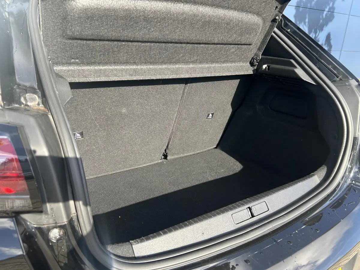 1.2 PureTech Active Pack | Parkeersensoren | Airco | Apple Carplay/Android Auto