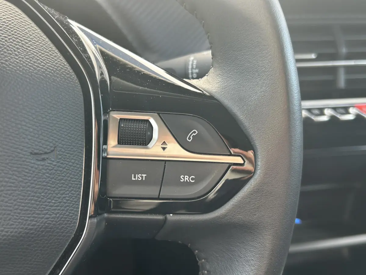 1.2 PureTech Active Pack | Parkeersensoren | Airco | Apple Carplay/Android Auto