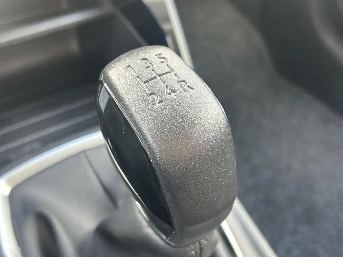 1.2 PureTech Active Pack | Parkeersensoren | Airco | Apple Carplay/Android Auto