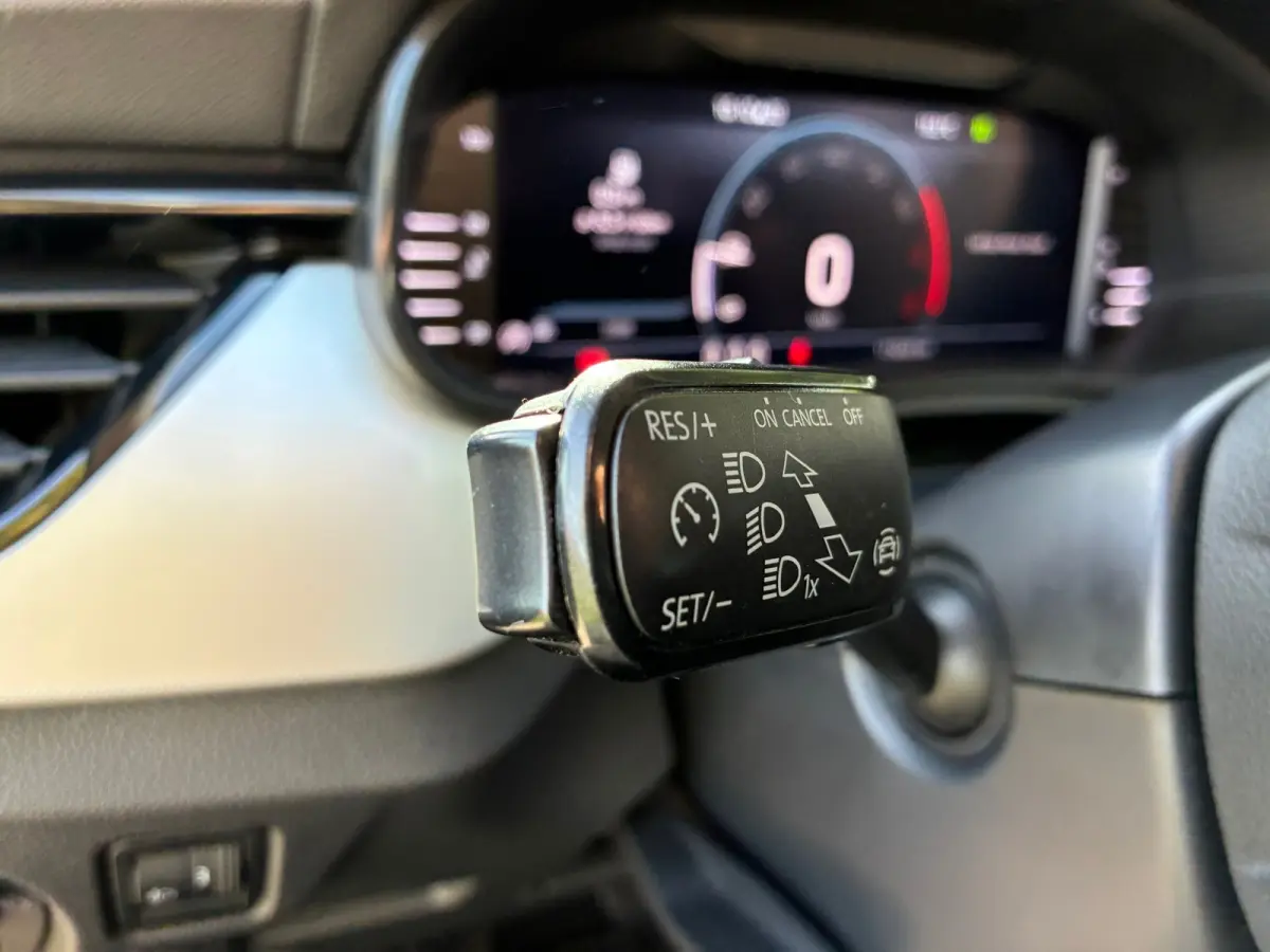 1.0 TSI Ambition | ACC + Airco + Navi nu € 9.975,-!!!