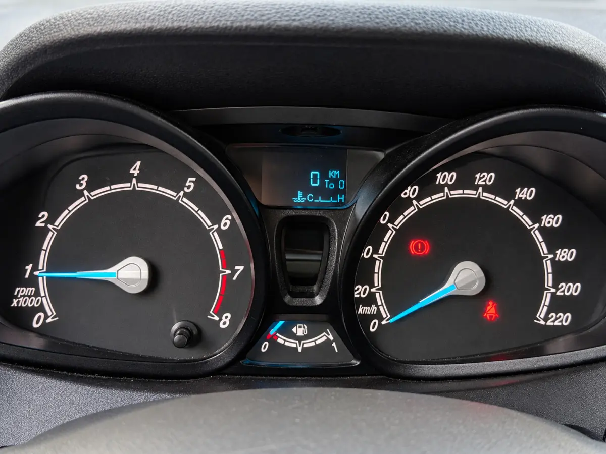 1.0 Carplay/ Camera/ Climate/Cruise