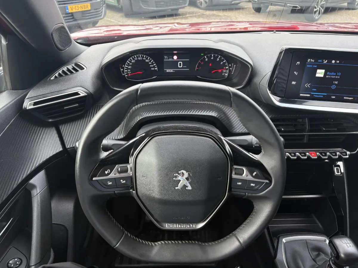 1.2 PureTech Active Pack | Parkeersensoren | Climate control | Apple Carplay/Android Auto