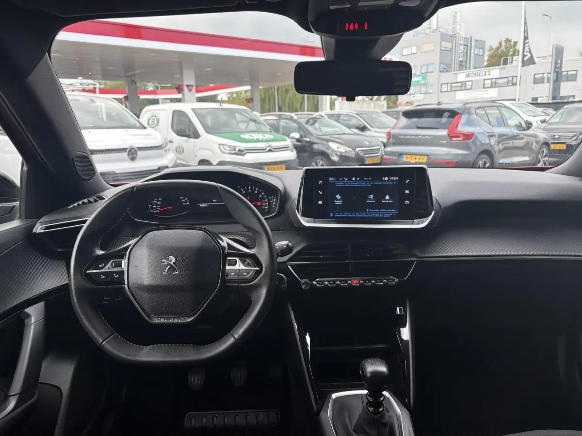 1.2 PureTech Active Pack | Parkeersensoren | Climate control | Apple Carplay/Android Auto