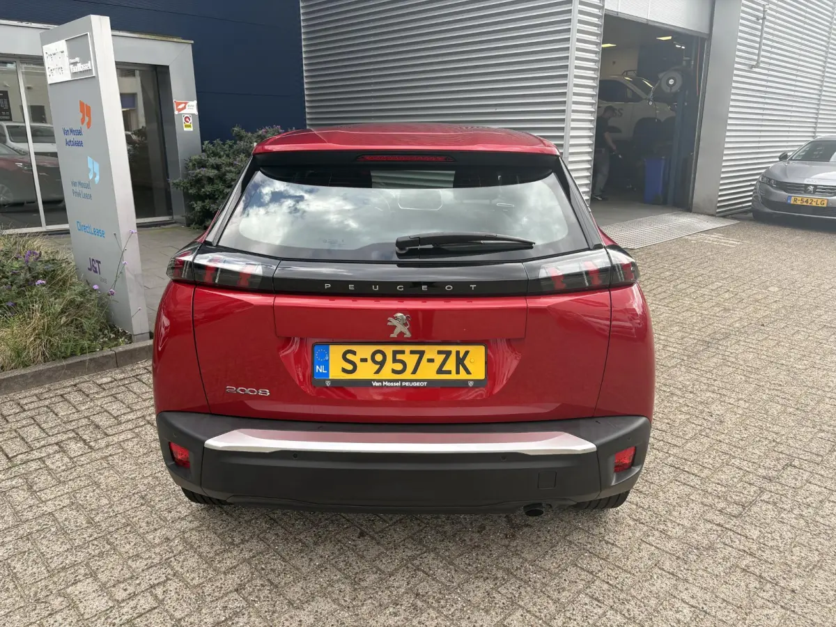 1.2 PureTech Active Pack | Parkeersensoren | Climate control | Apple Carplay/Android Auto