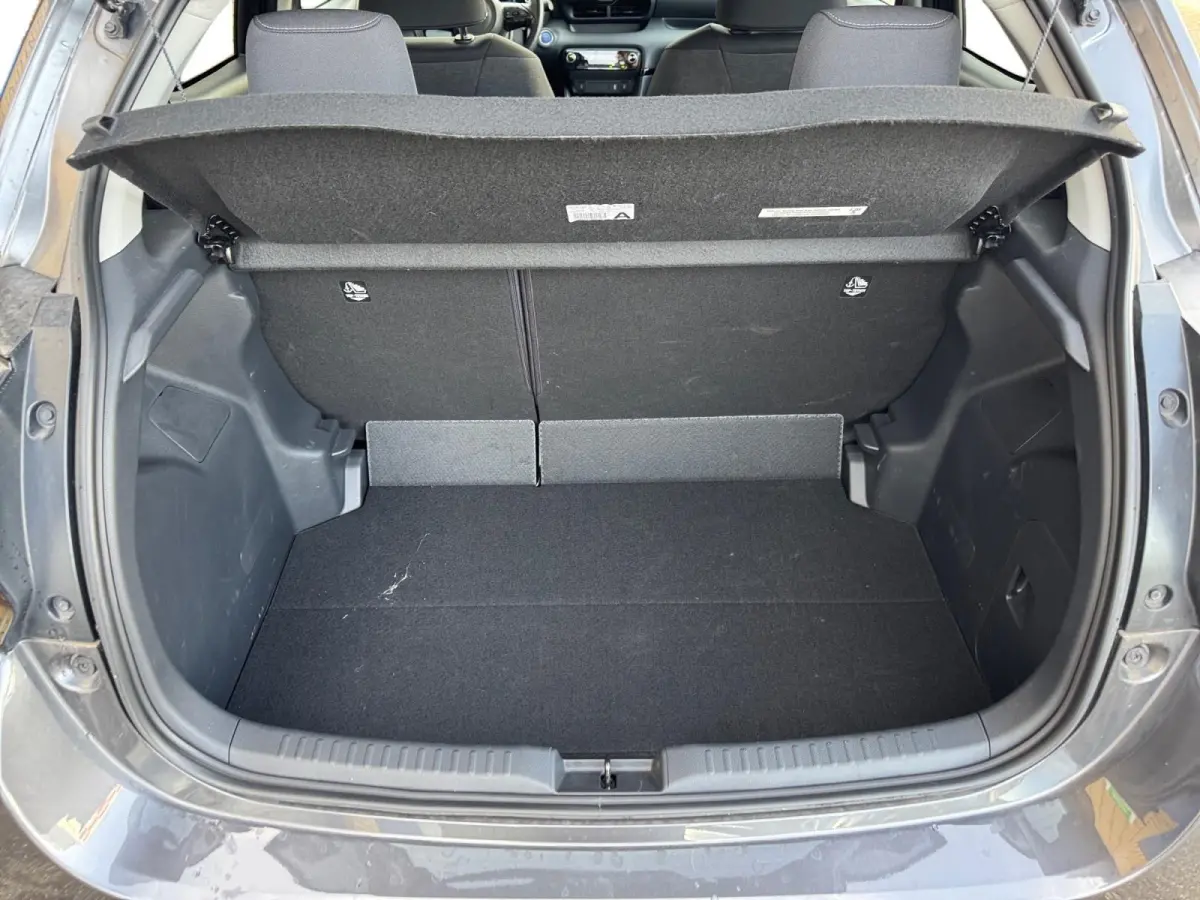 1.5 Hybrid Style | Navigatie | Climate control | Parkeer camera | Stoel verwarming | Keyless