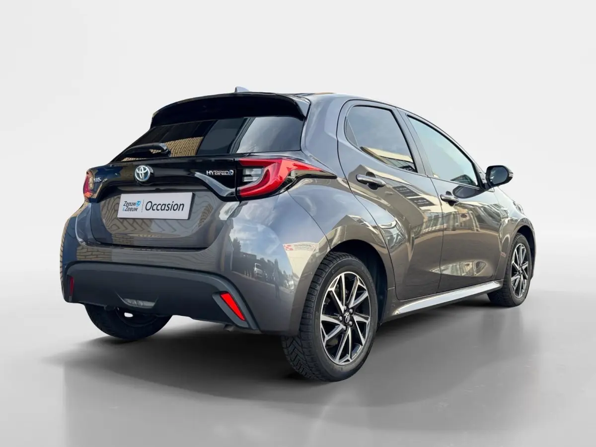 1.5 Hybrid Style | Navigatie | Climate control | Parkeer camera | Stoel verwarming | Keyless