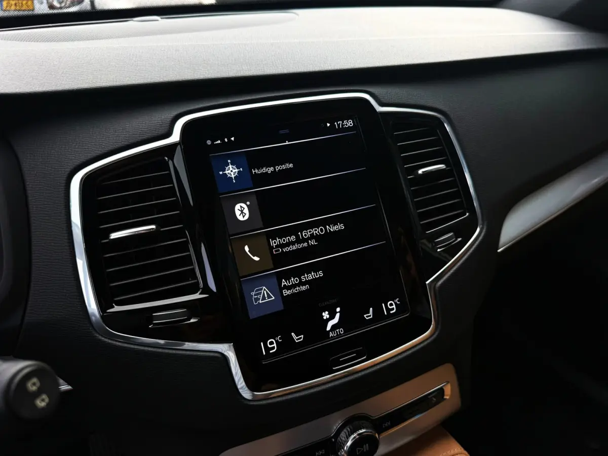 2.0 D4 90th Anniversary Edition 190PK|Full Led|Adaptive Cruise|StoelVW|Carplay|7-Zits|Lane Assist|Camera|Trekhaak|Isofi