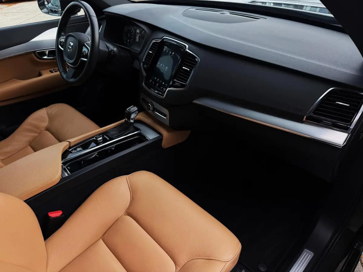 2.0 D4 90th Anniversary Edition 190PK|Full Led|Adaptive Cruise|StoelVW|Carplay|7-Zits|Lane Assist|Camera|Trekhaak|Isofi