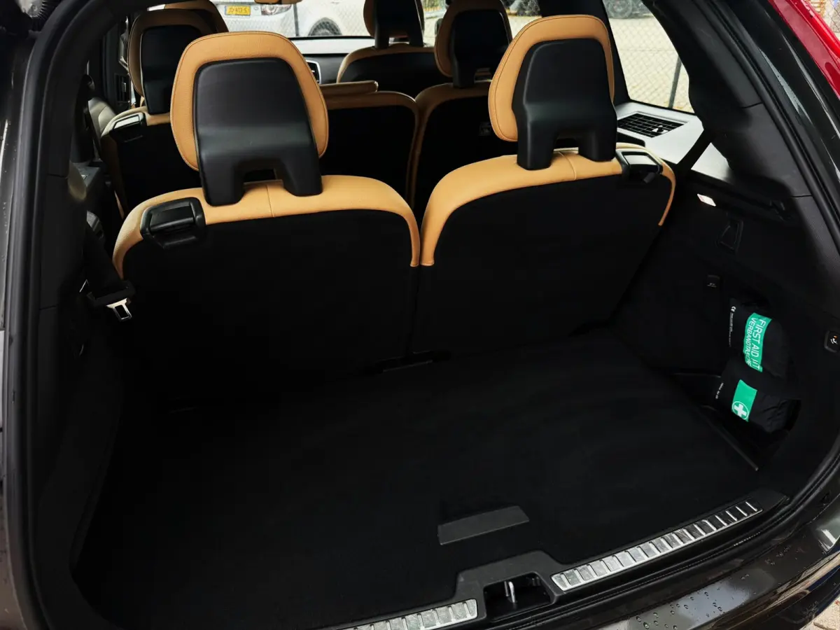 2.0 D4 90th Anniversary Edition 190PK|Full Led|Adaptive Cruise|StoelVW|Carplay|7-Zits|Lane Assist|Camera|Trekhaak|Isofi