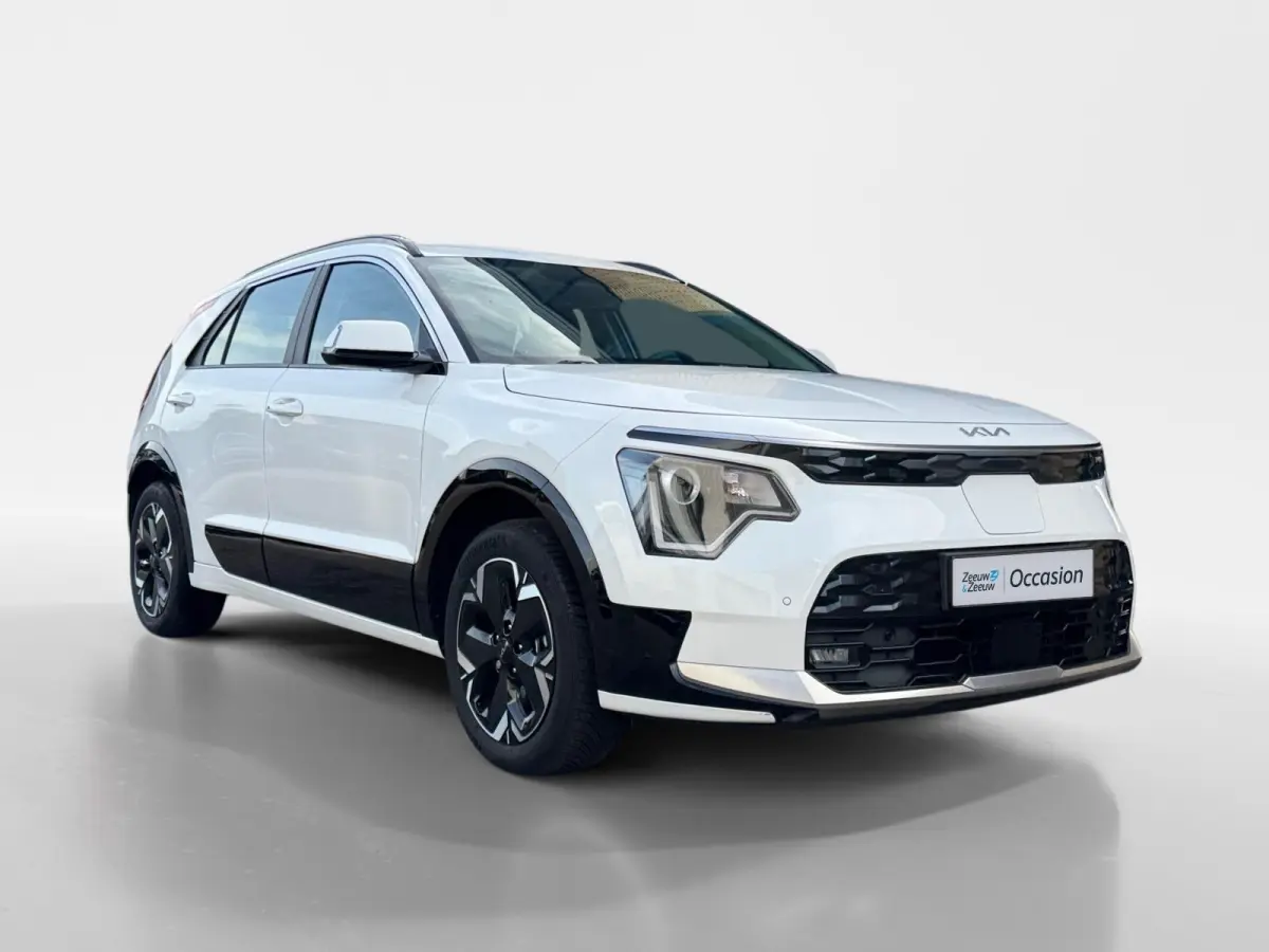 DynamicLine 64.8 kWh | Navigatie | LM-Velgen | Climate control | adaptieve cruise control | Keyless | Trekhaak