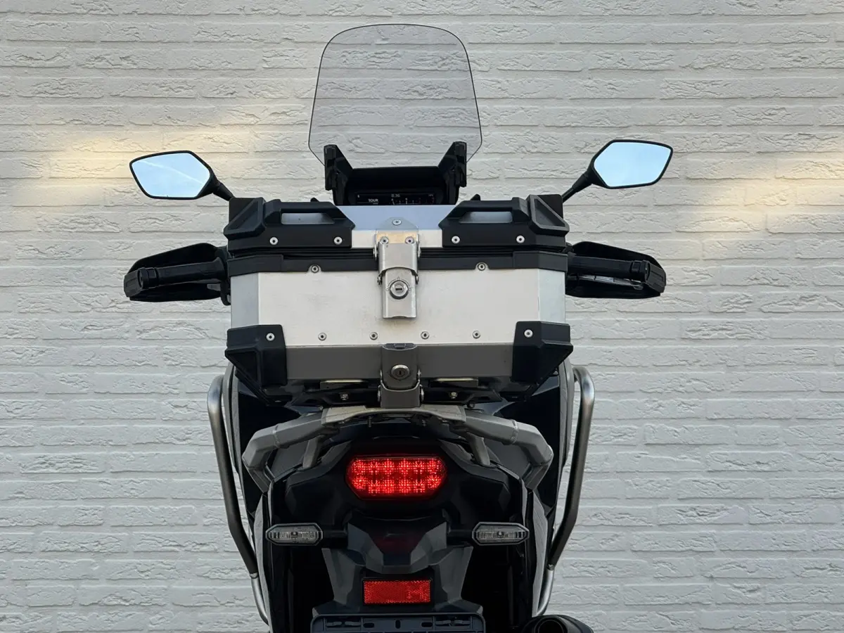 CRF 1100L Africa Twin DCT ABS Dealer onderhouden Topconditie!!!