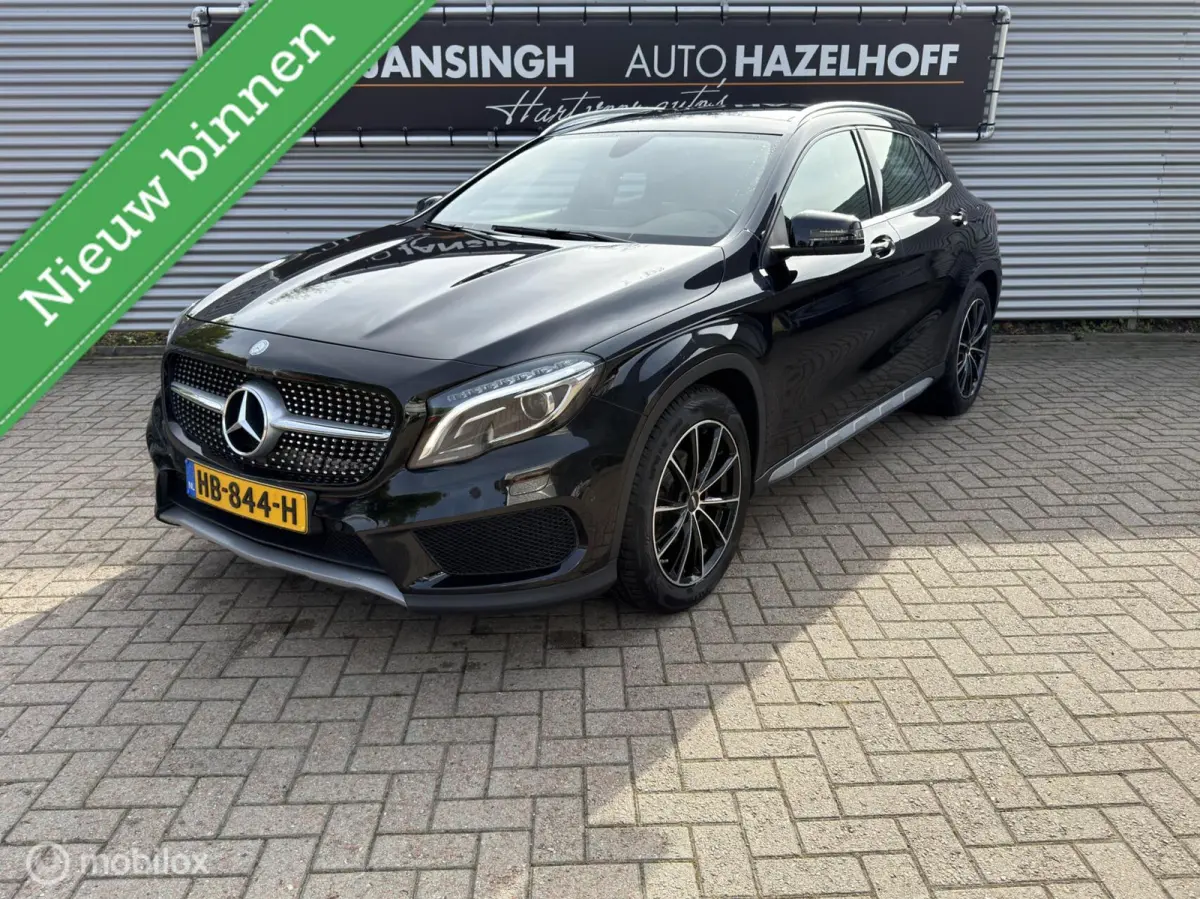 180 Prestige | Schuif/Kanteldak | Stoelverwarming | Bi-Xenon | LM Velgen |