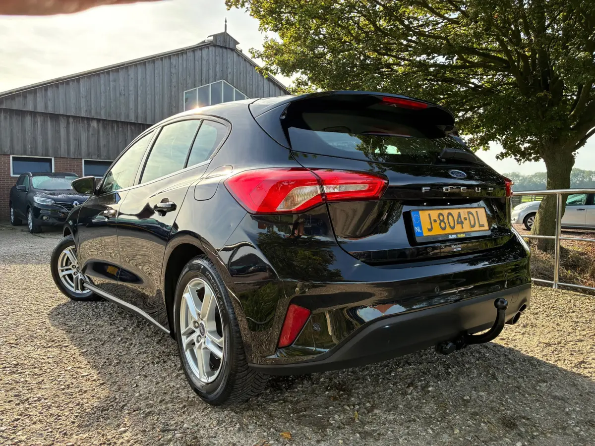 1.0 EcoBoost Trend Edition Business | Cruise + Airco + Navi nu € 12.975,-