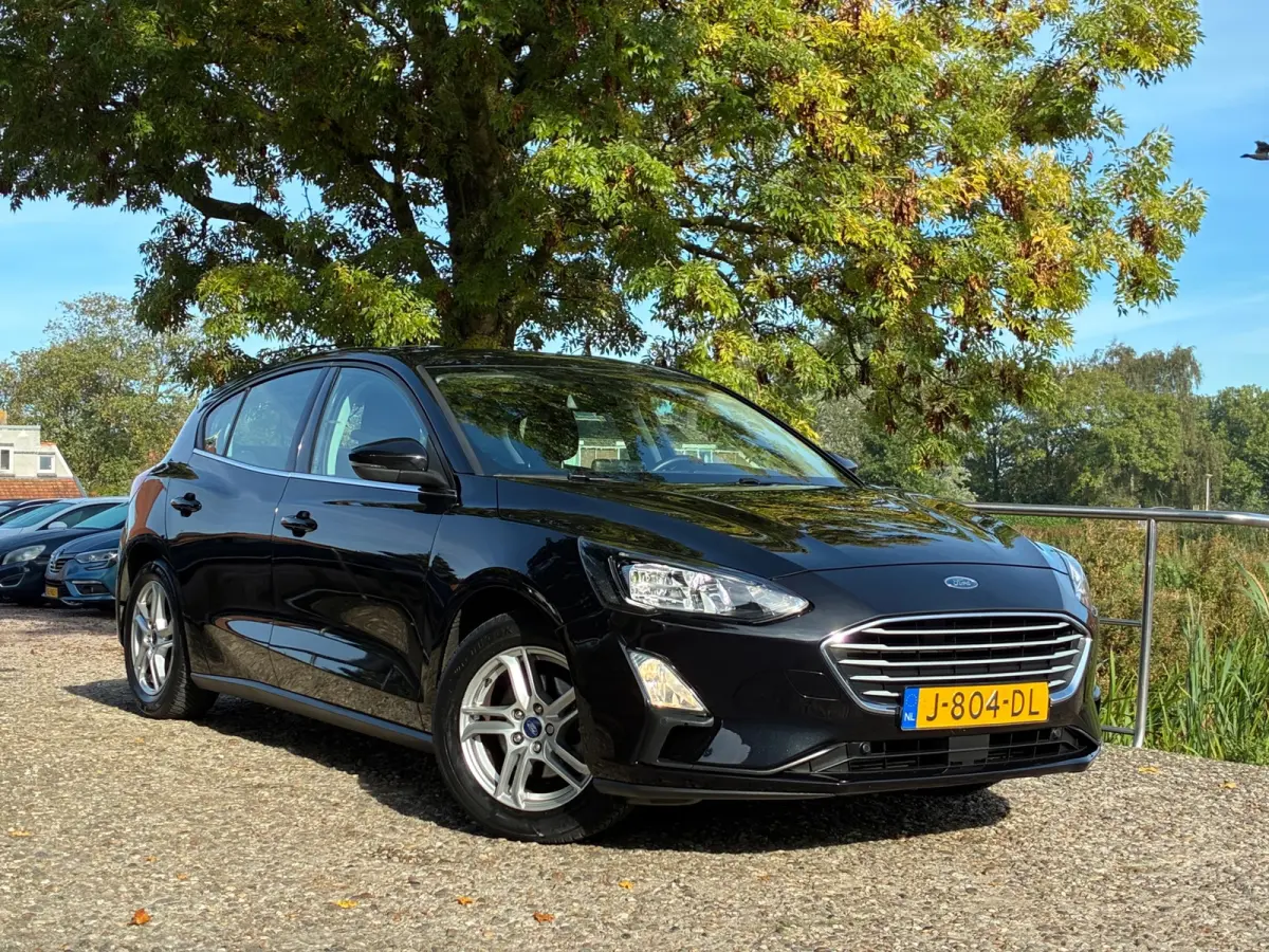 1.0 EcoBoost Trend Edition Business | Cruise + Airco + Navi nu € 12.975,-