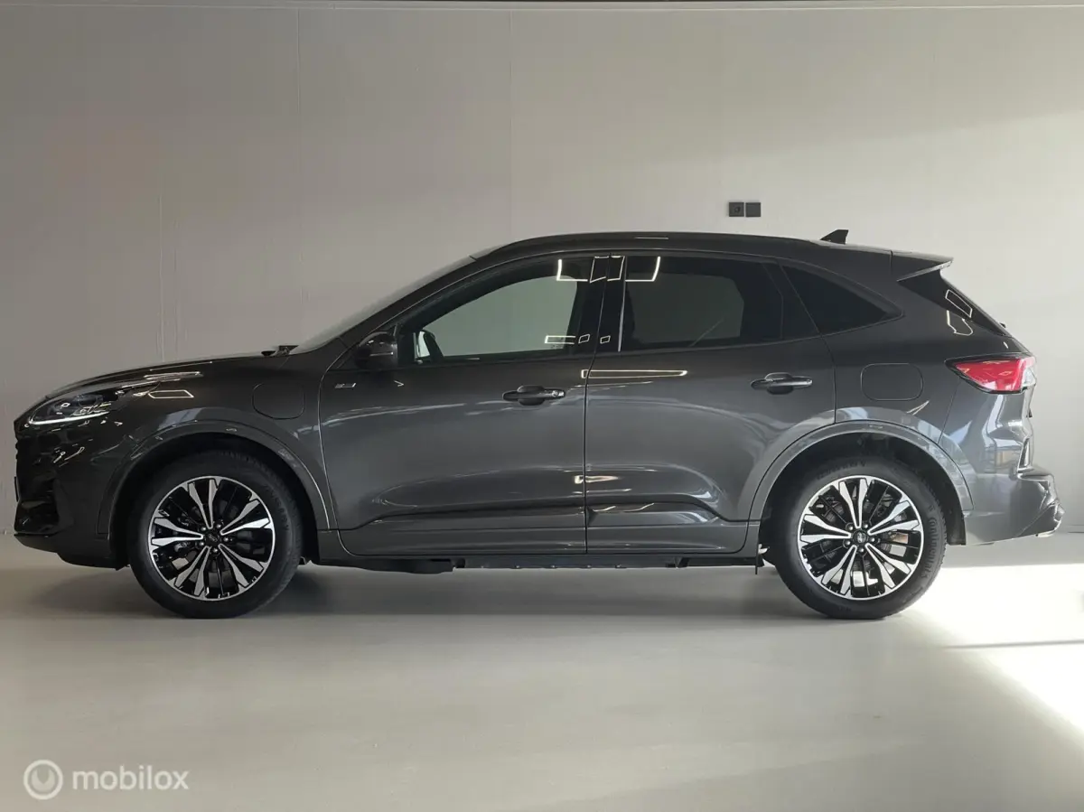 Hybrid ST-Line X | VERKOCHT – Zoekopdracht mogelijk