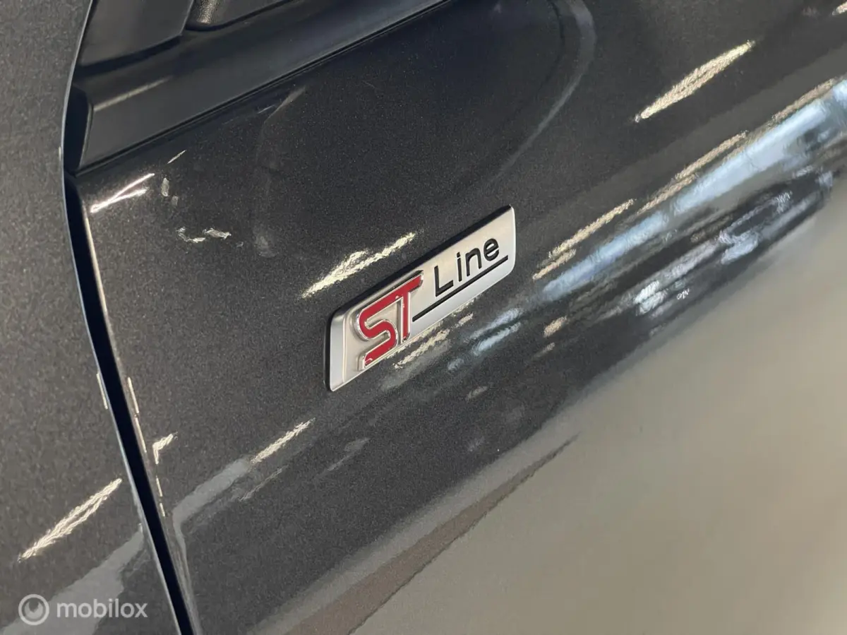 Hybrid ST-Line X | VERKOCHT – Zoekopdracht mogelijk