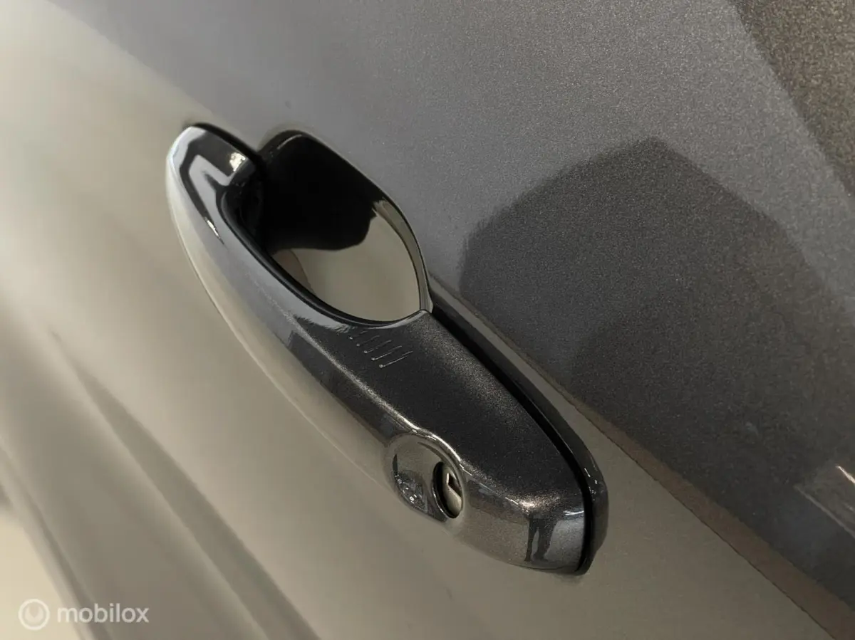 Hybrid ST-Line X | VERKOCHT – Zoekopdracht mogelijk