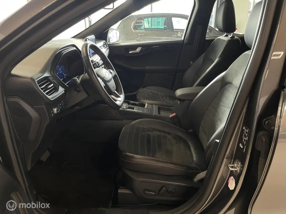 Hybrid ST-Line X | VERKOCHT – Zoekopdracht mogelijk