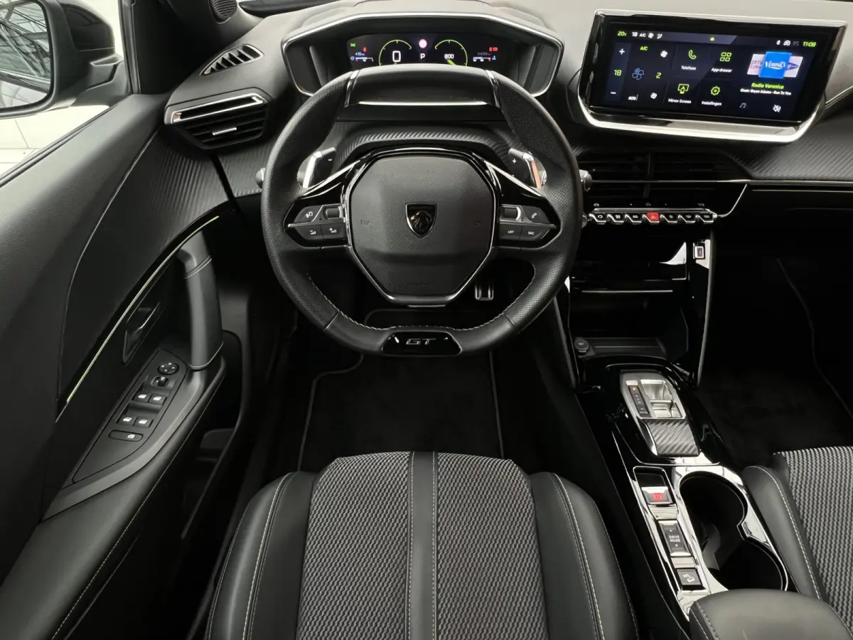 PureTech 130 GT EAT8 Automaat | Camera | Draadloze lader | Android Auto / Carplay