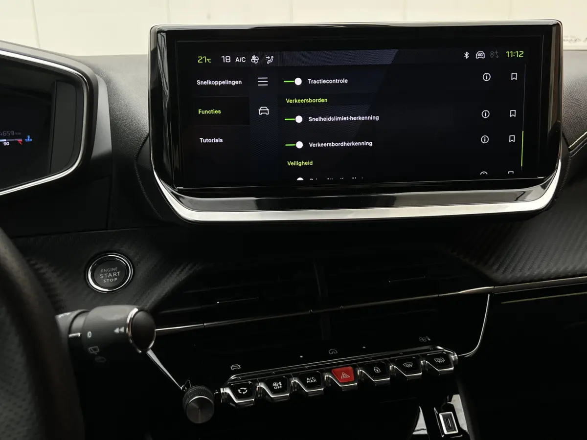 PureTech 130 GT EAT8 Automaat | Camera | Draadloze lader | Android Auto / Carplay