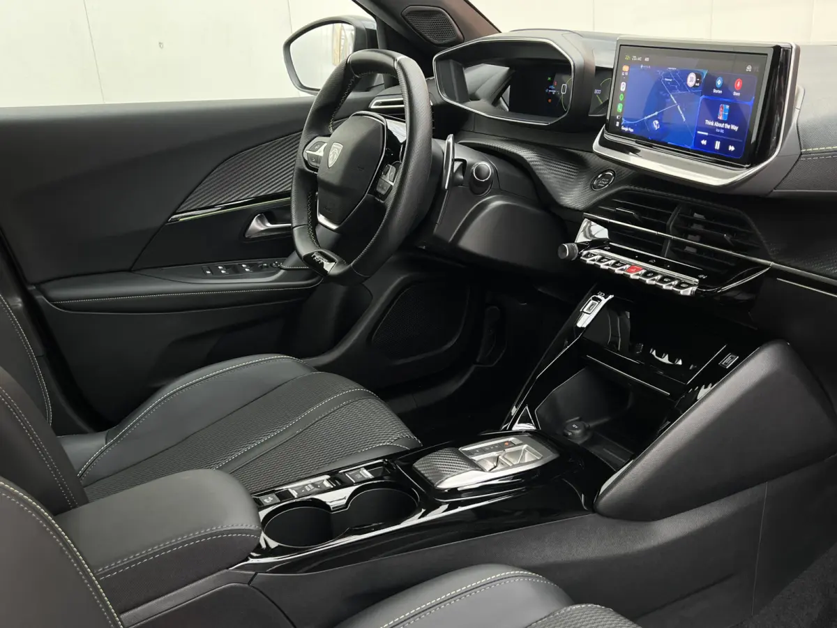 PureTech 130 GT EAT8 Automaat | Camera | Draadloze lader | Android Auto / Carplay