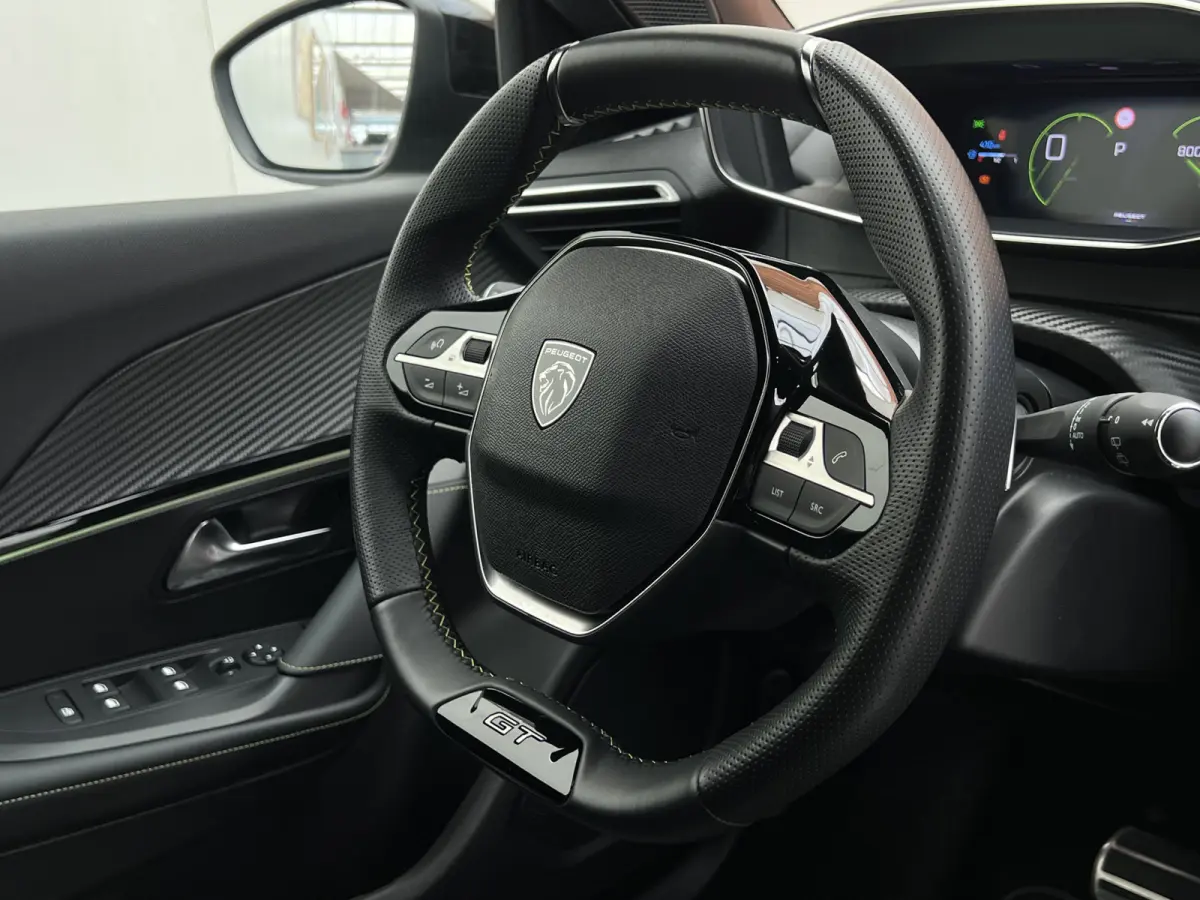 PureTech 130 GT EAT8 Automaat | Camera | Draadloze lader | Android Auto / Carplay