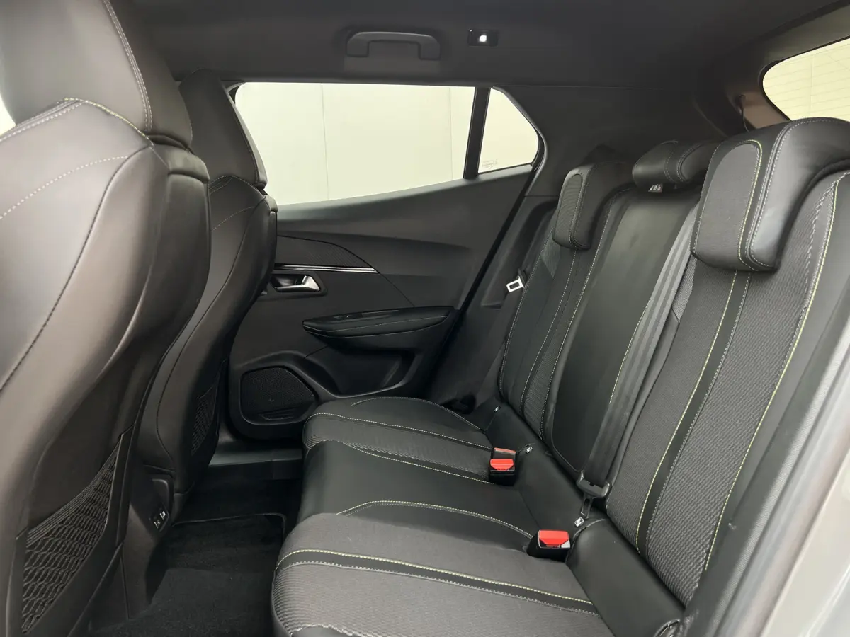 PureTech 130 GT EAT8 Automaat | Camera | Draadloze lader | Android Auto / Carplay