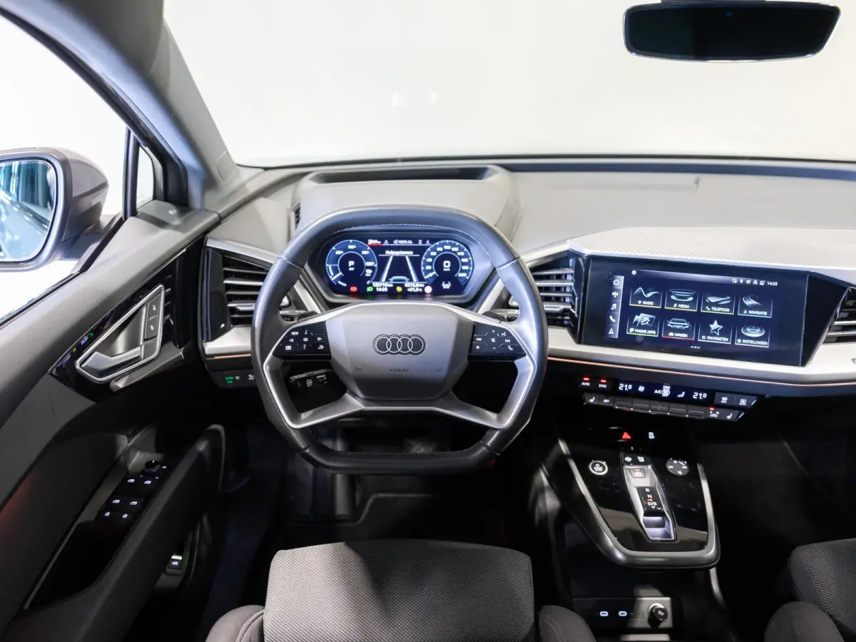 40 Launch edition Advanced Plus 77 kWh / 204pk / Panorama dak / Warmtepomp / Head-up display / Stoelverwarming /