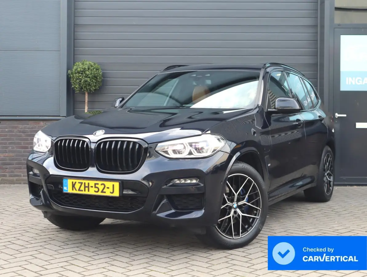 xDrive30e High Executive | Pano | HUD | Trekhaak