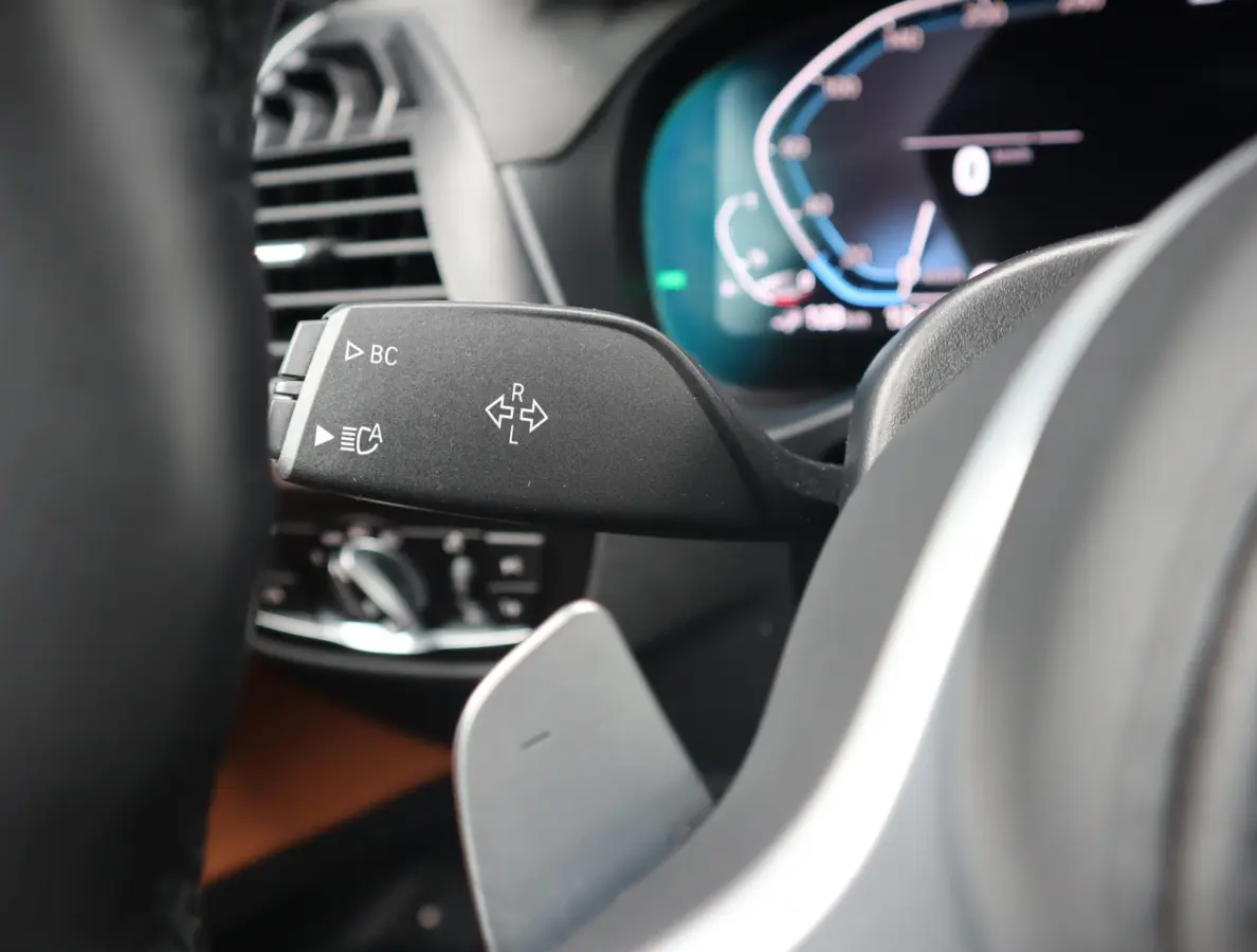 xDrive30e High Executive | Pano | HUD | Trekhaak