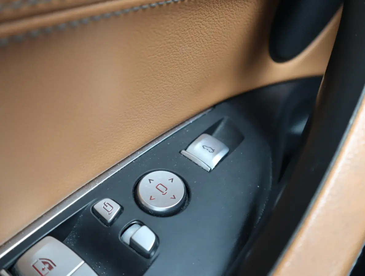 xDrive30e High Executive | Pano | HUD | Trekhaak