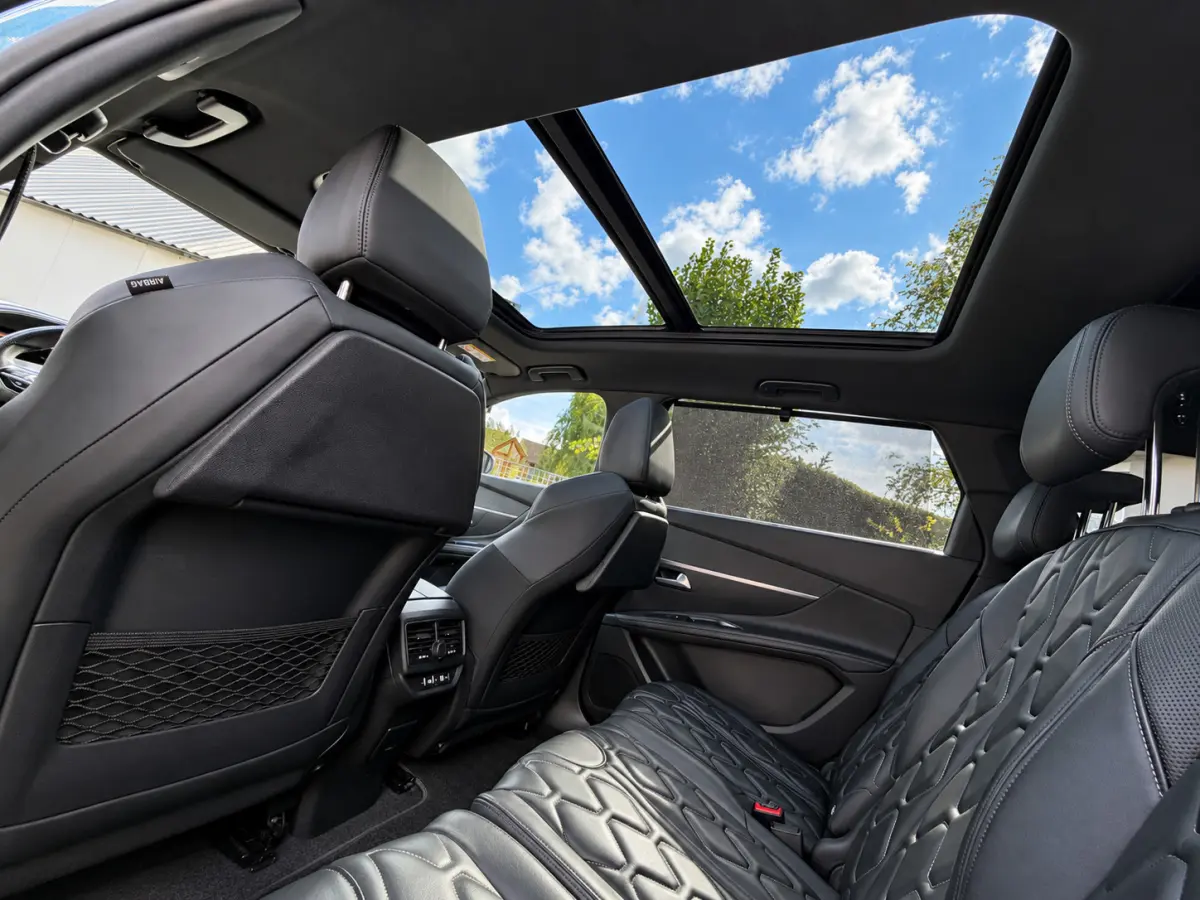 1.6 e-THP GT-Line Panoma_Luxe leder_Camera_Led
