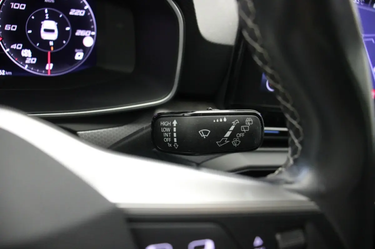 1.0 TSI Style Business Intense - Digitaal Cockpit, Carplay, Camera Adapt. Cruise