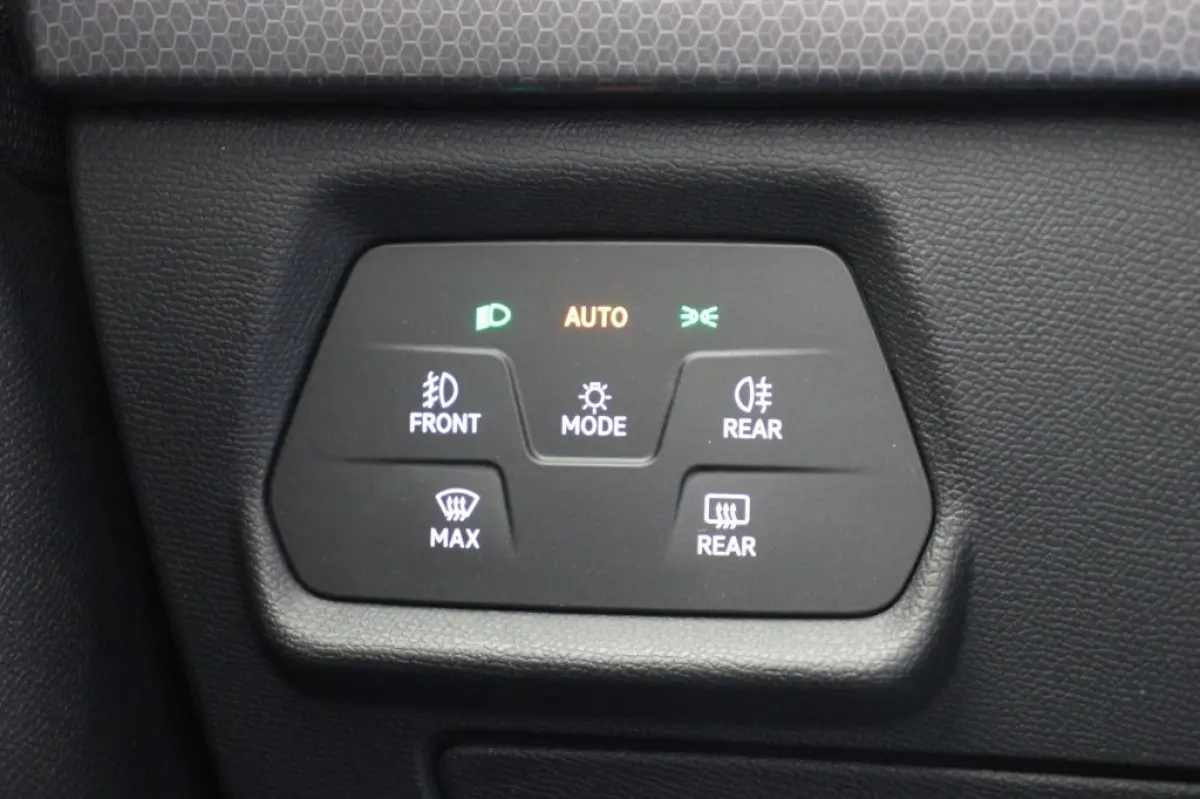 1.0 TSI Style Business Intense - Digitaal Cockpit, Carplay, Camera Adapt. Cruise