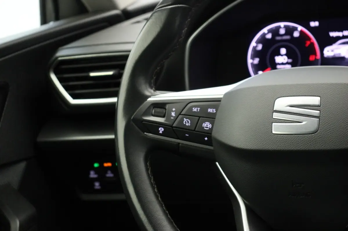 1.0 TSI Style Business Intense - Digitaal Cockpit, Carplay, Camera Adapt. Cruise