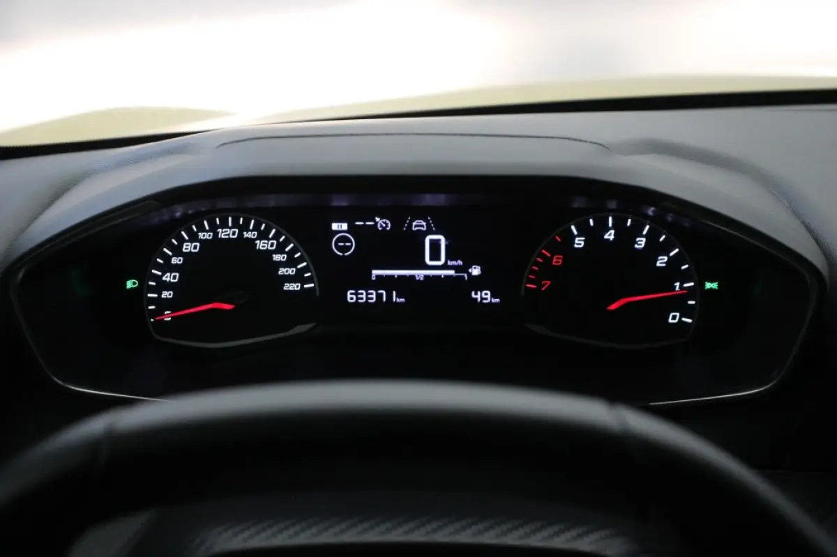 1.2 PureTech Active - Carplay, Navi, Cruise