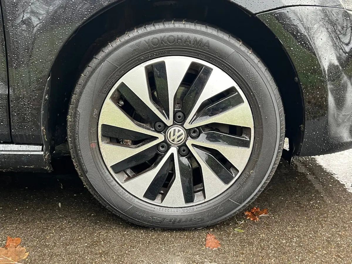 1.0 BlueMotion | Cruise + Navi + Airco
